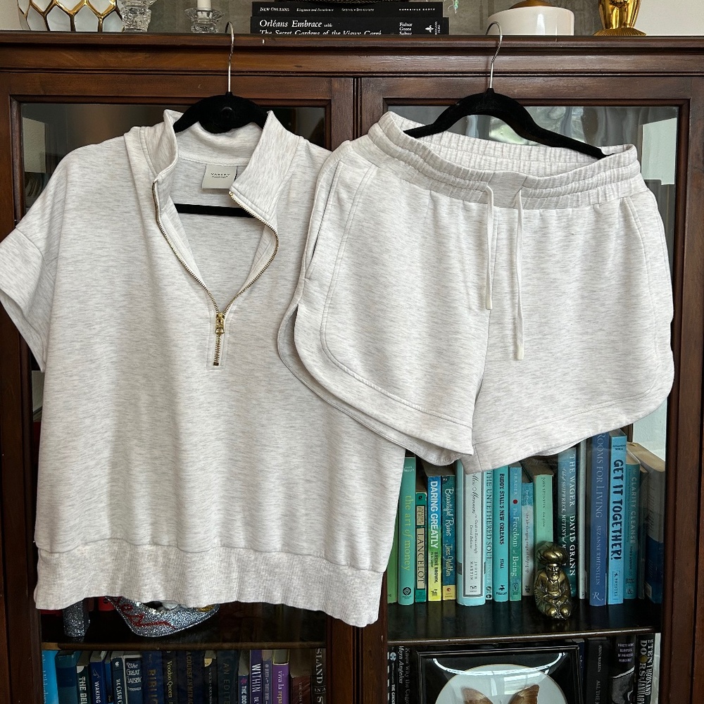 Varley Set - Ritchie Short Sleeve Sweat & Ollie High Rise Short 3.5